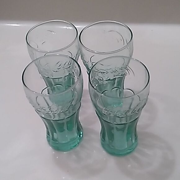 Set of Four Coca Cola Glasses - Picture 1 of 3